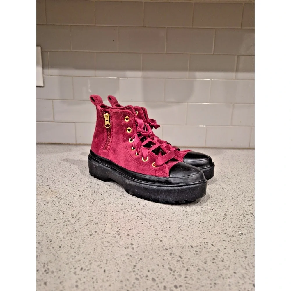 New Chuck Taylor All Star Lugged Lift Platform Pink Velvet Size 3.5